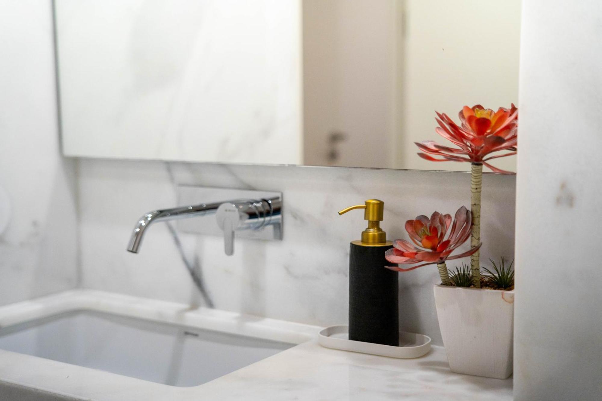 Primrose 1Br Delight W Parking By Lovelystay OOporto Esterno foto